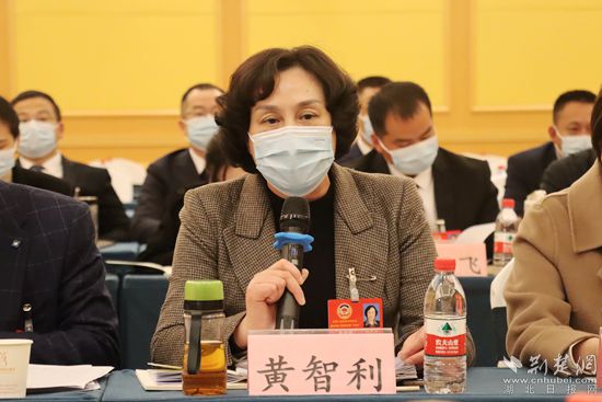 黃智利.jpg