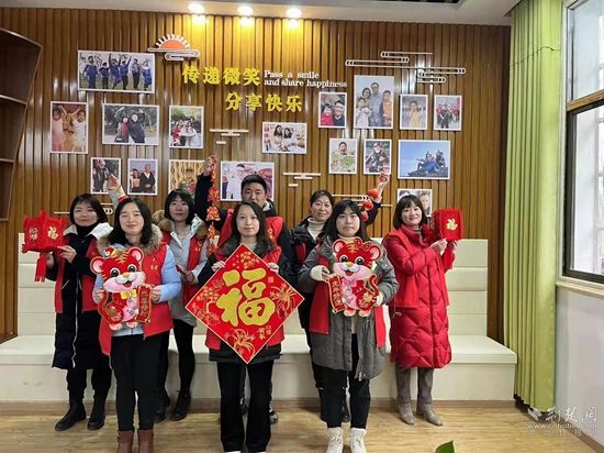 武穴市開展“曬年味”送?；顒?dòng).jpg.jpg
