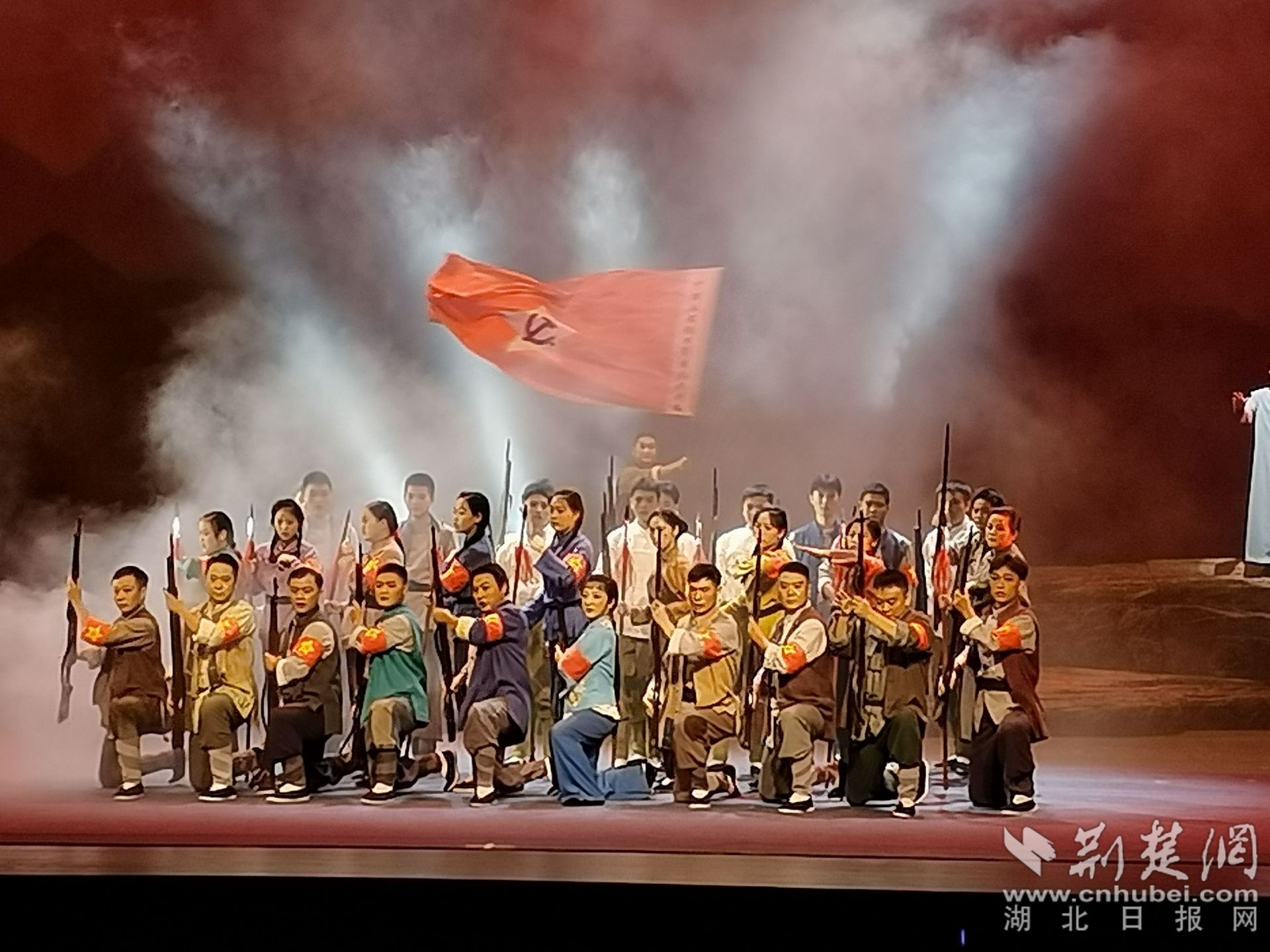 北路子花鼓戲《大悟烽火》展演現(xiàn)場。.jpeg.jpeg