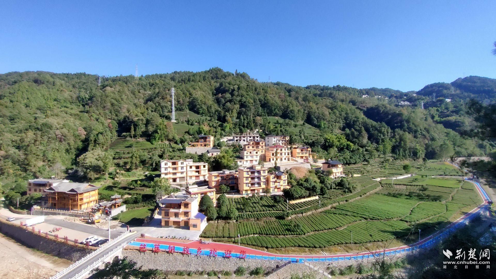 恩施市芭蕉侗族鄉(xiāng)蘭香小院全景.JPG.JPG