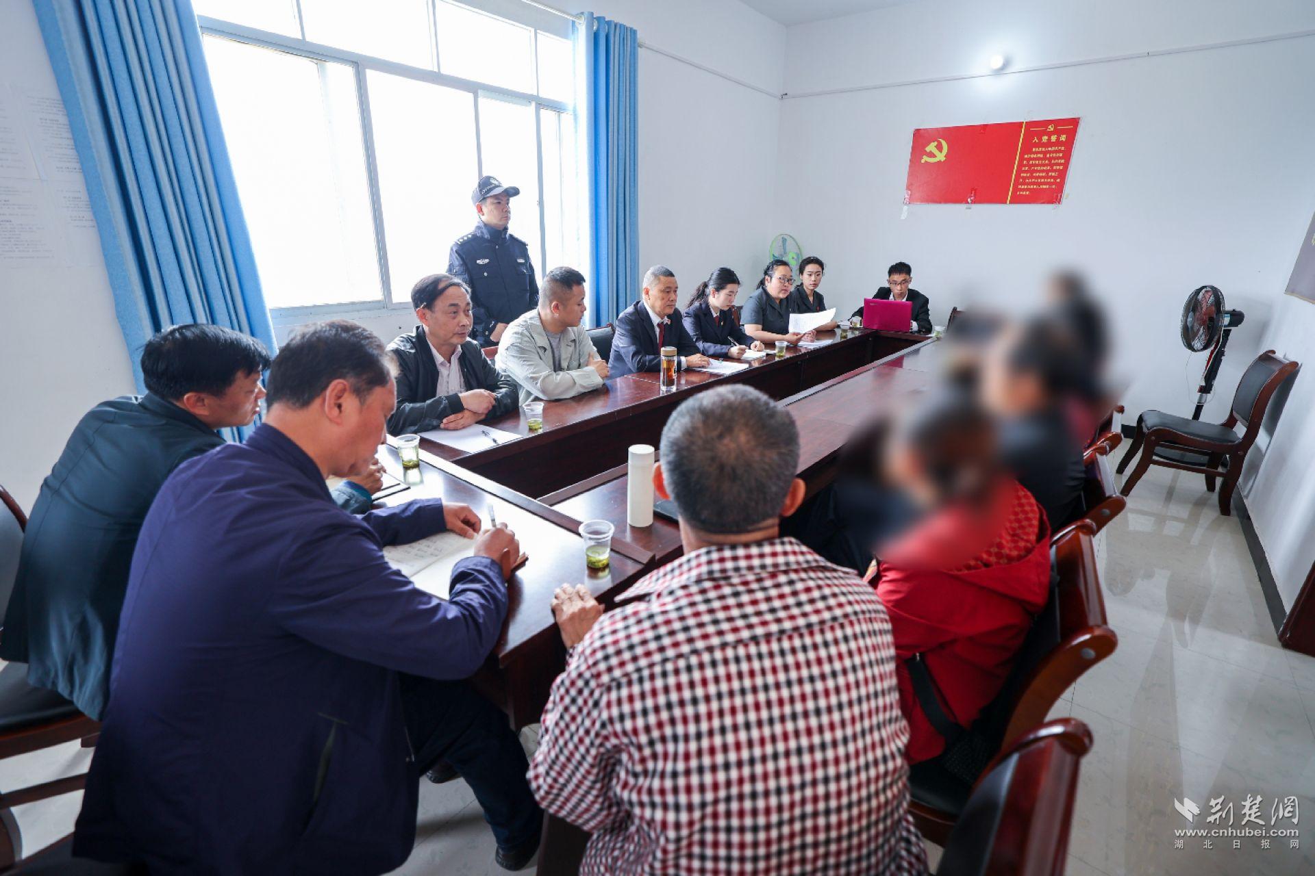 融入大格局   聯(lián)防聯(lián)調(diào)處理贍養(yǎng)糾紛案.jpg.jpg