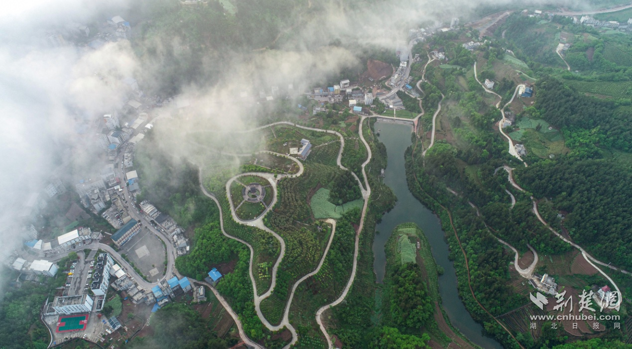 革命老區(qū)溪丘灣（鄧正賦 攝）.png.png