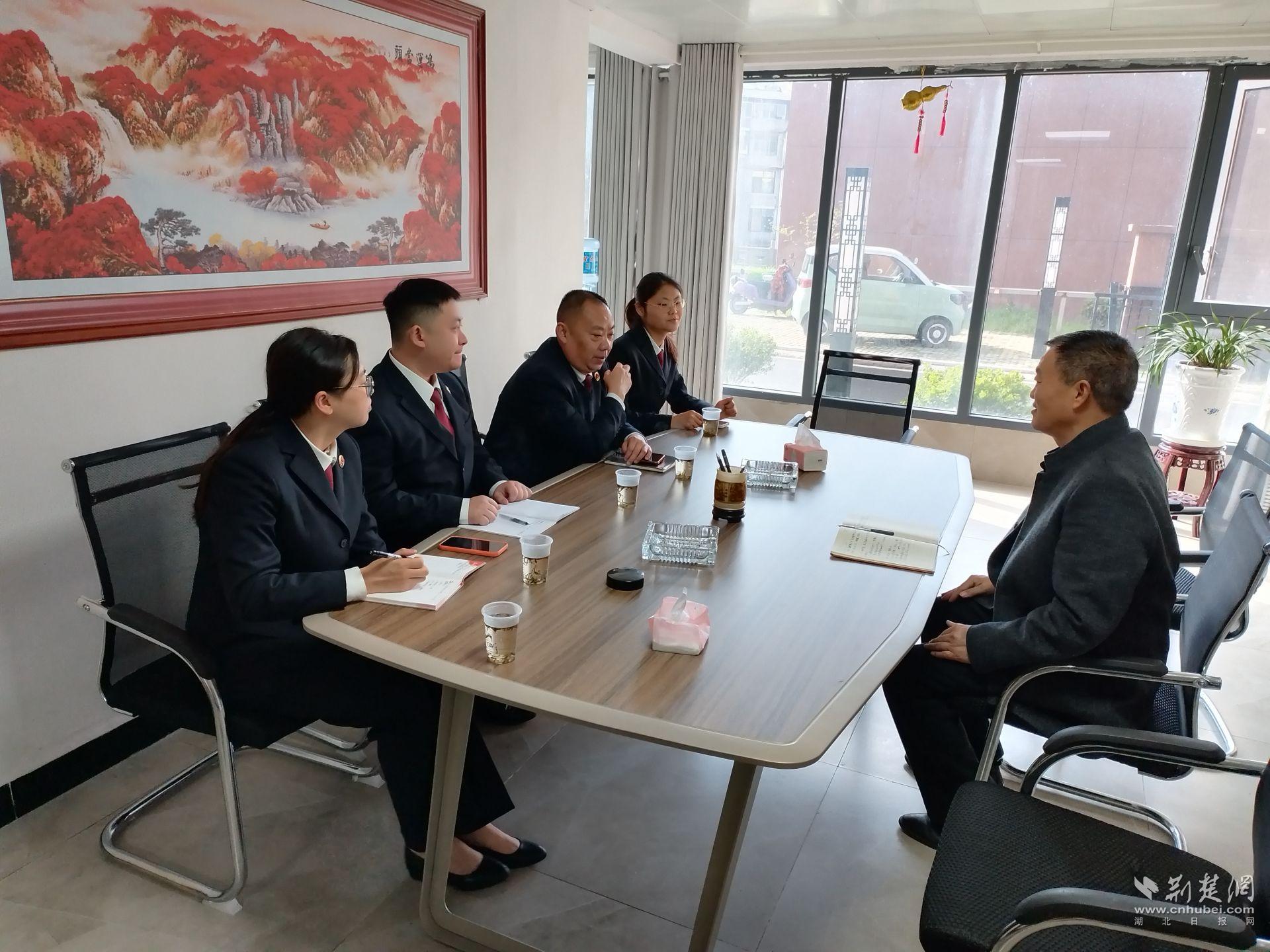 咸豐縣檢察官走訪企業(yè).jpg.jpg