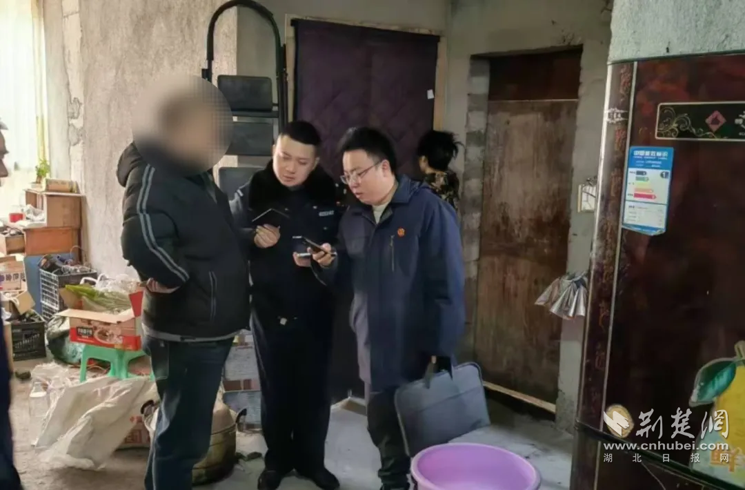 執(zhí)行干警釋法說理.png.png