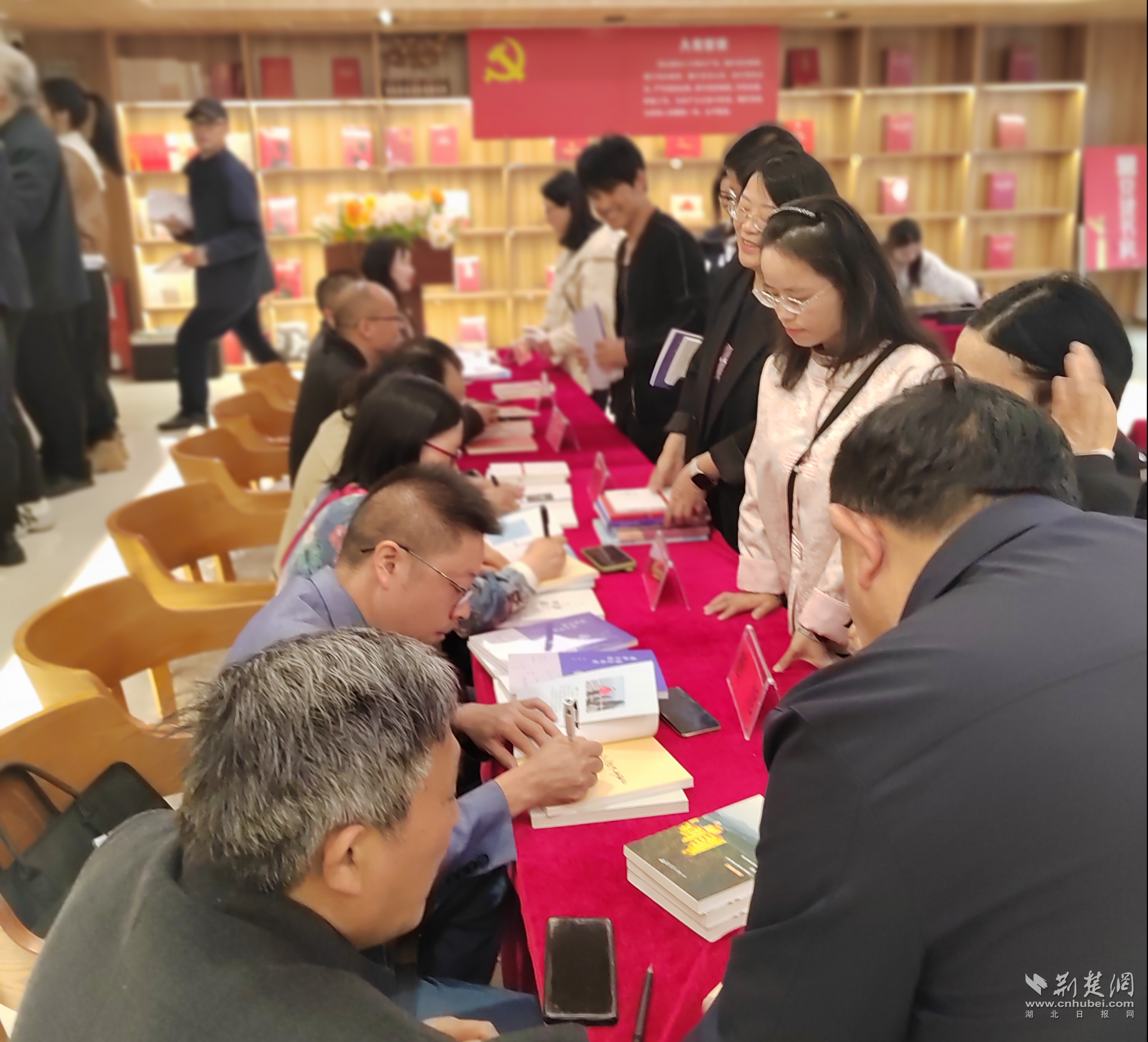 書香賦能履職路，學(xué)用相長助振興.png.png