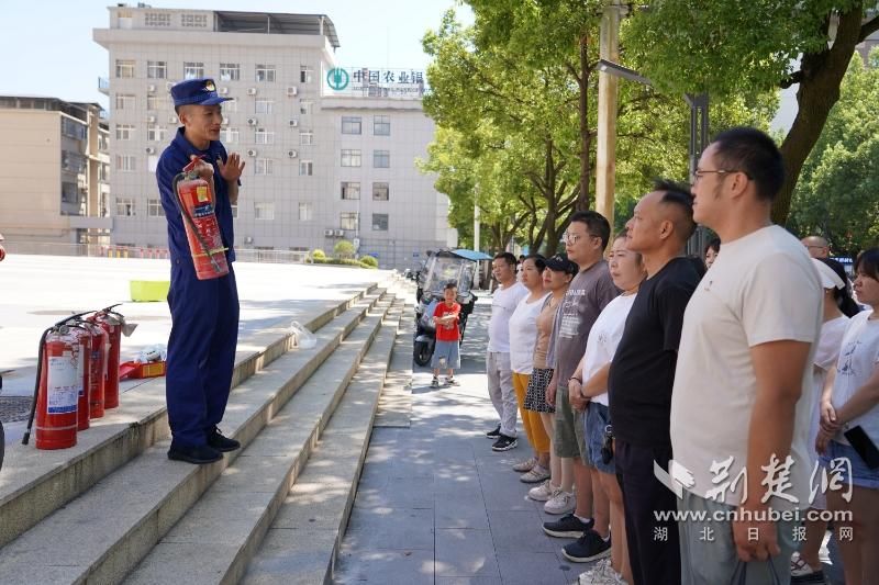 正在上傳...
