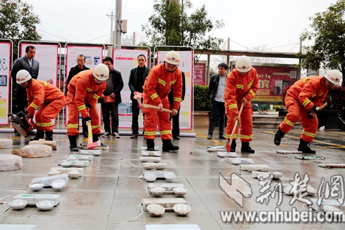 000000.jpg 000000.jpg